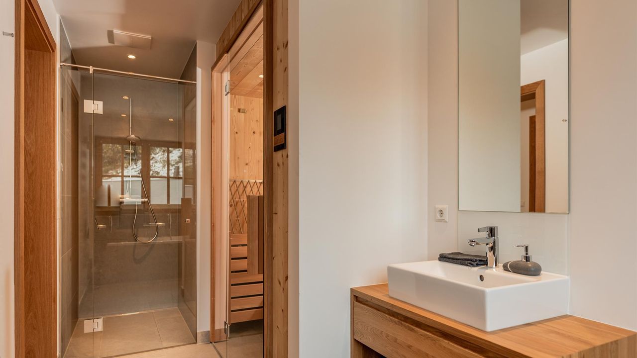 Gesamt drei Badezimmer Gesamt drei Badezimmer